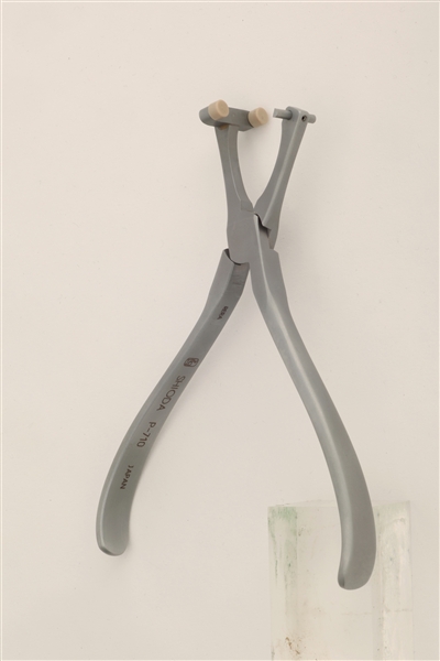 Bond Removing Pliers for Anterior Teeth (P-710)
